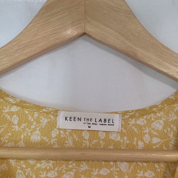 KEEN THE LABEL yellow floral dress size M - Picture 3 of 6